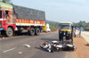 Twenty one year old bike rider dies near Murudeshwar